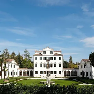 Contarini Nenzi And Hotel